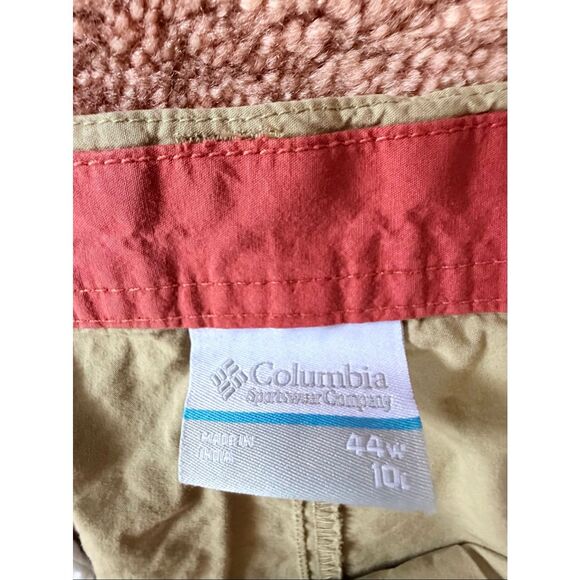 Columbia Khaki Cotton Casual Walking Shorts Mens 44W - Picture 2 of 11